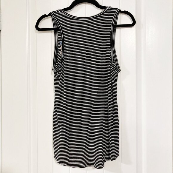 AMERICAN EAGLE Black and white striped floral embroidery tank top ~ XS SMALL tee - Picture 14 of 14
